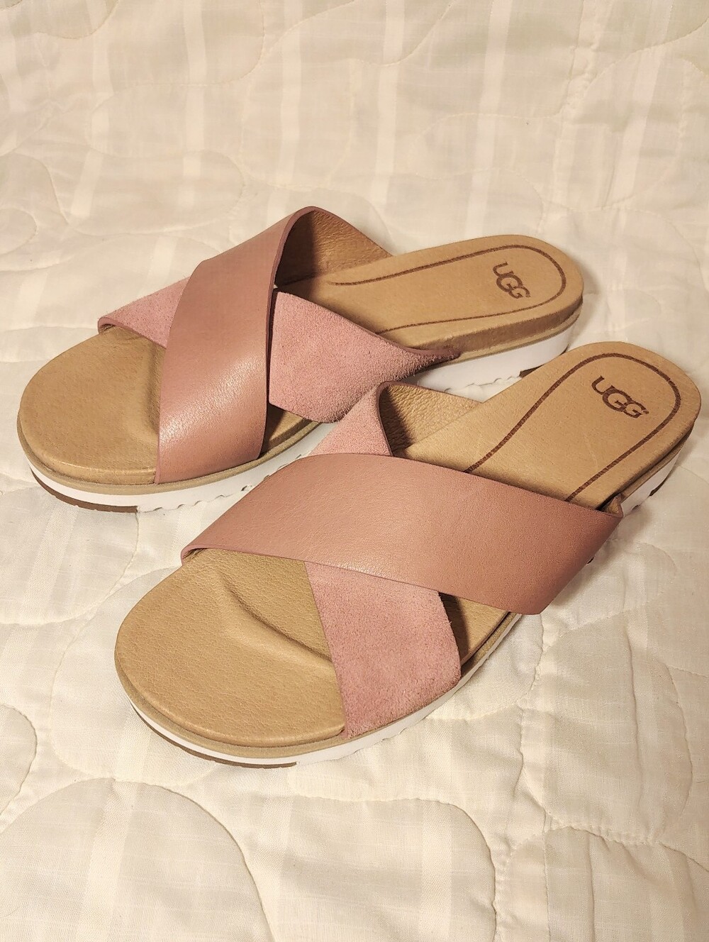 UGG Kari Leather/ Suede Crisscross Slide Sandals Pink Dawn Size 8 / 39 Brand New